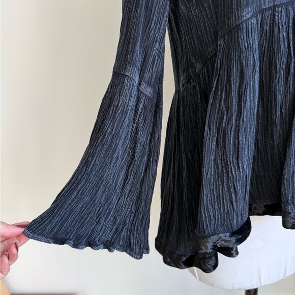 ANTHROPOLOGIE ERI + ALI BLACK FLOWY TOP VELVET TRIM BELL SLEEVES XS - Picture 6 of 9